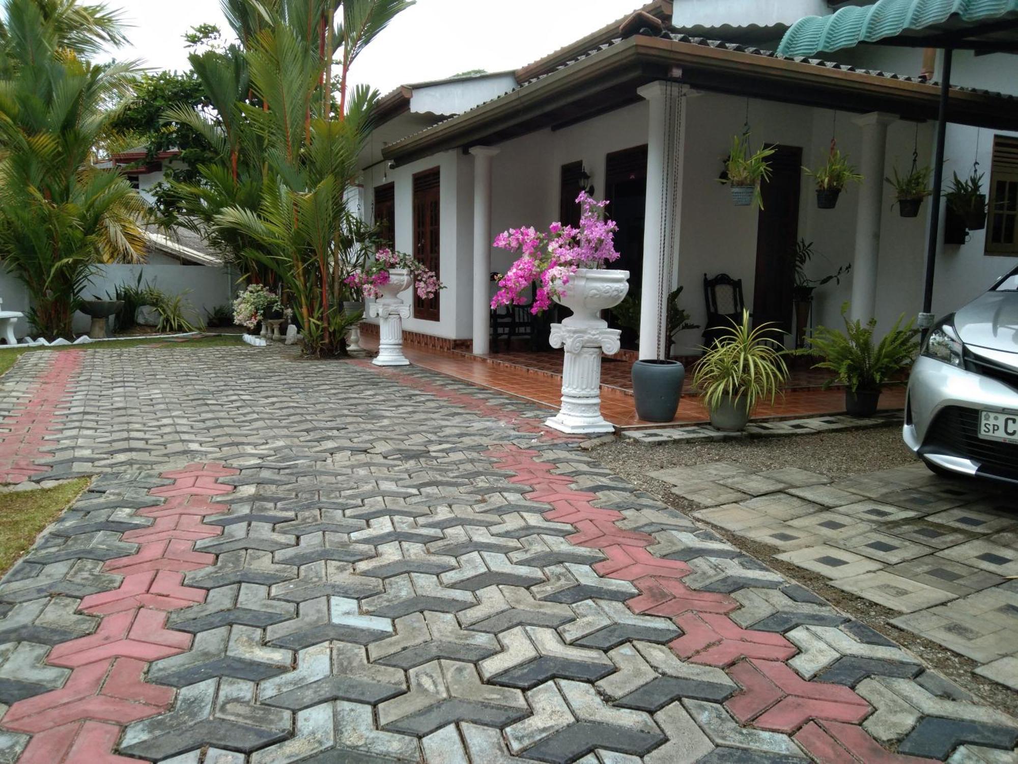 Bell 412 Villa Weligama Dış mekan fotoğraf